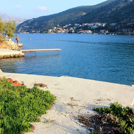 Seaside House With A Swimming Pool Mokosica, Dubrovnik - 8583 Ferienhaus